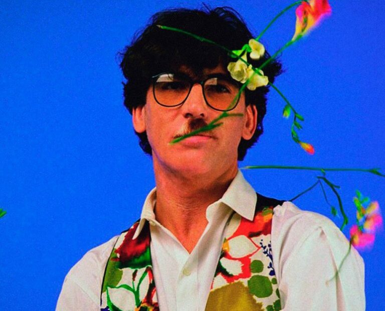 Charly-Flores-web-772x624