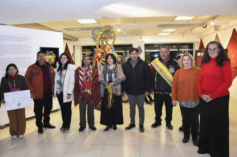 Muestra-bicentenario-de-Bolivia-2