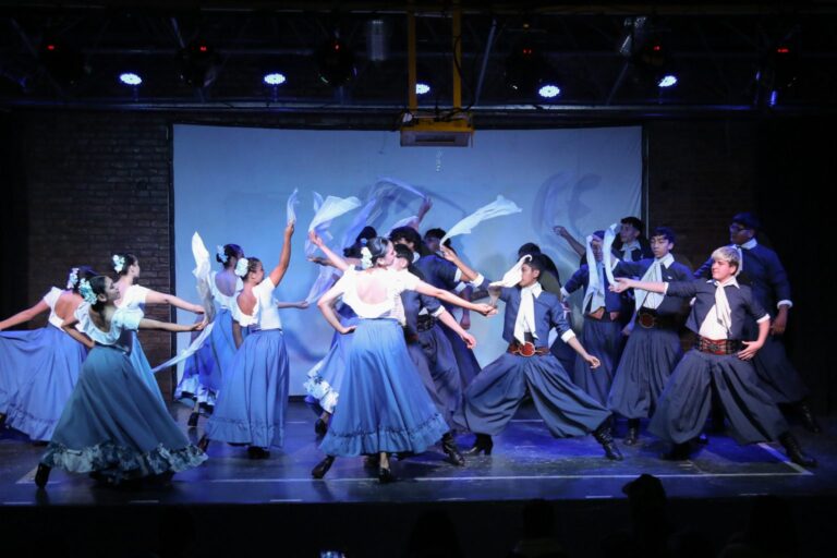 Muestra-Escuela-Municipal-de-Danzas-21-1536x1024