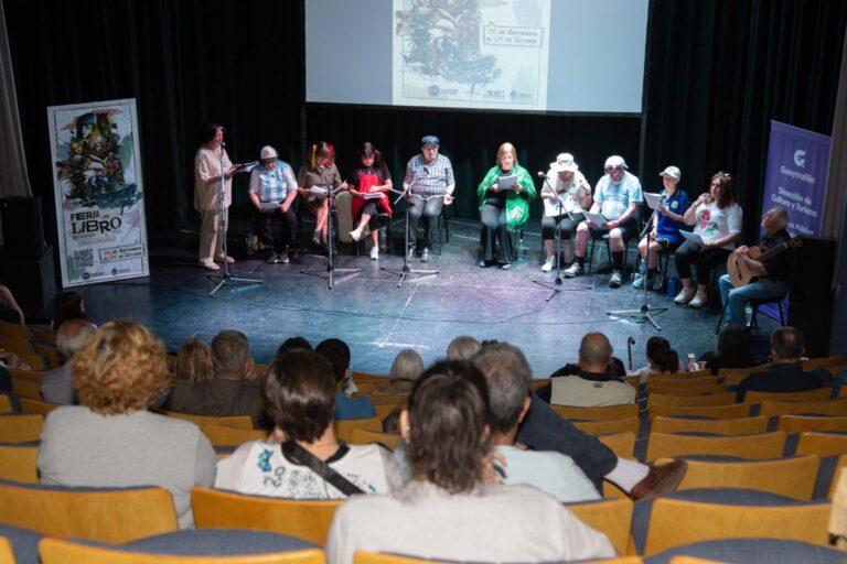 Una-Historia-muy-Especial-Teatro-Feria-del-Libro-15-1536x1024