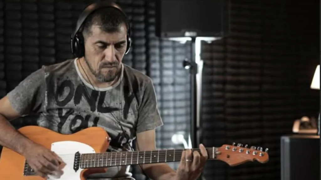 rulo-fernandez-musico-mendocino-cantante-superheroes-2jpg