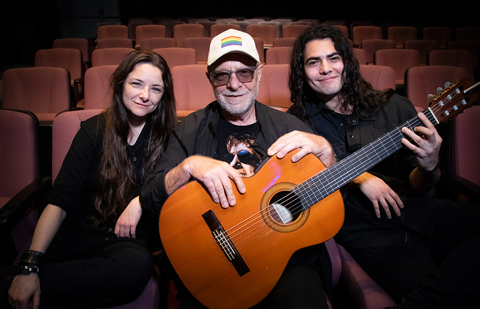 León Gieco vuelve a sonar en vivo