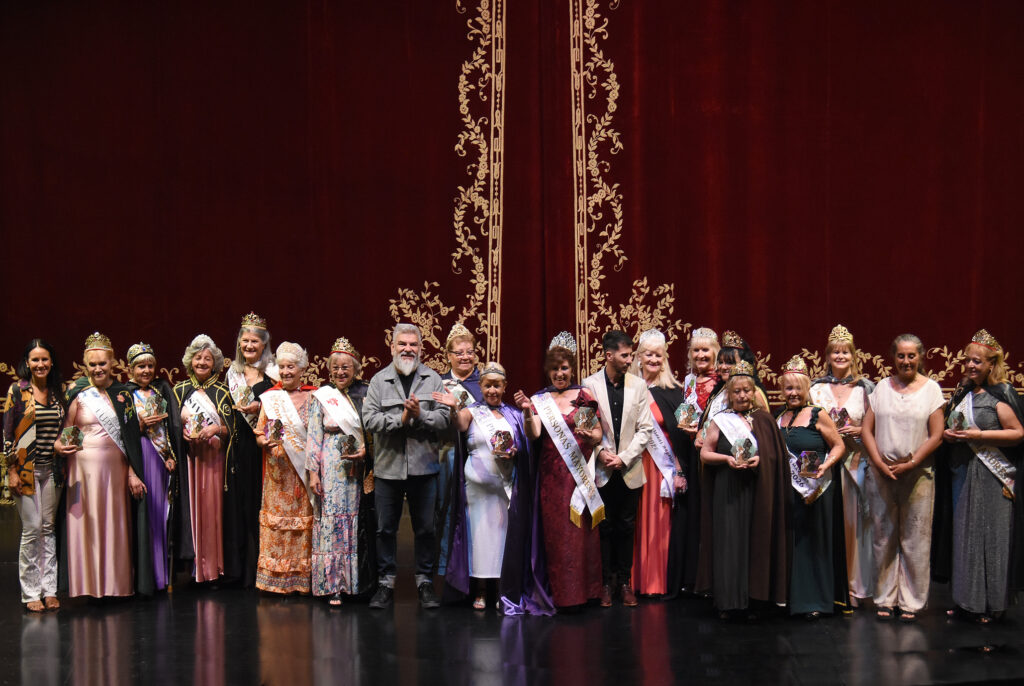 Reconocimiento reinas adultos mayores (4)