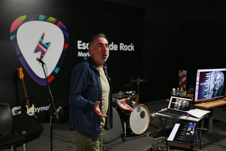 Leo Sujatovich en la Escuela de Rock (7)