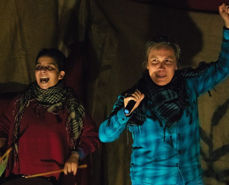 dossier-Banderas-web-772x624