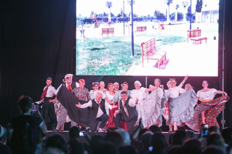 Muestra-Escuela-de-Danzas-59-de-84-1536x1024