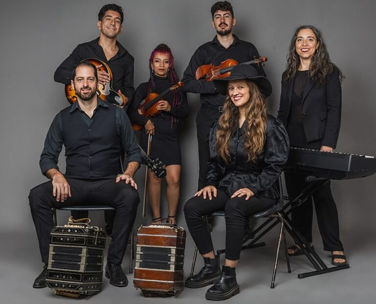 Sexteto-1800-1-web-772x624