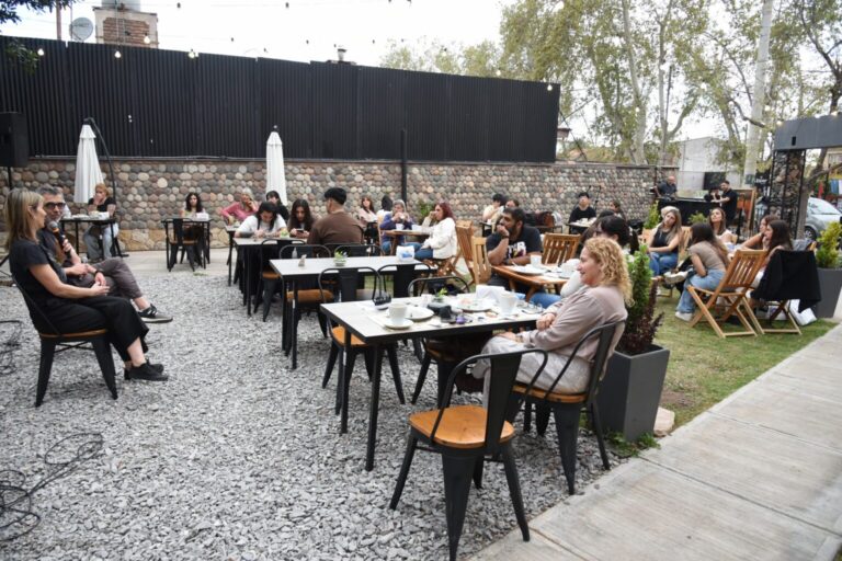Notas-de-Cafe-Panza-Llena-3-1536x1024
