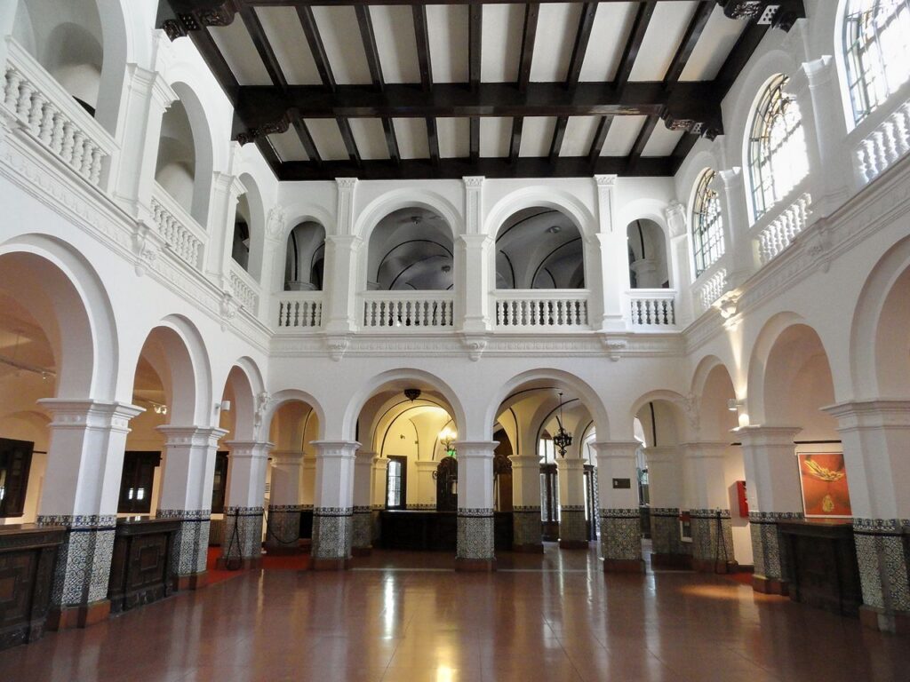 Sala Elina Alba
